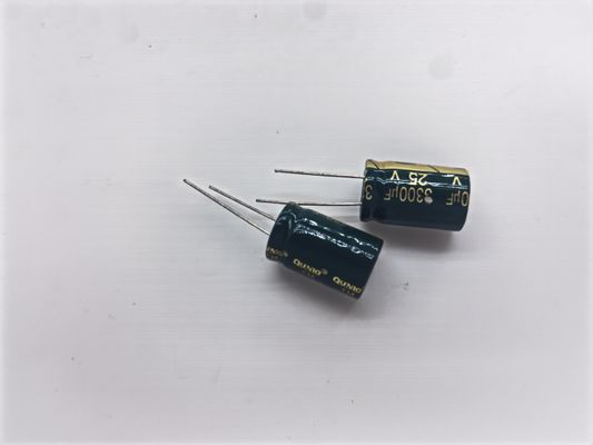 Frequentie Zelfherstellende aluminium elektrolytische condensator -40.C tot 105.C Gepolariseerd 2000-10000 uur